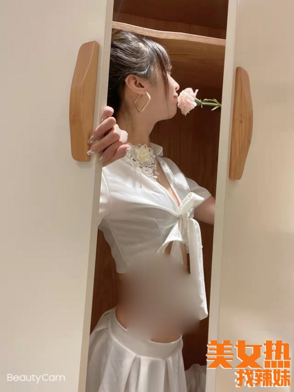 无锡qm环保私约分享一个Z服少籹感小姐姐的无锡qm课表性息！