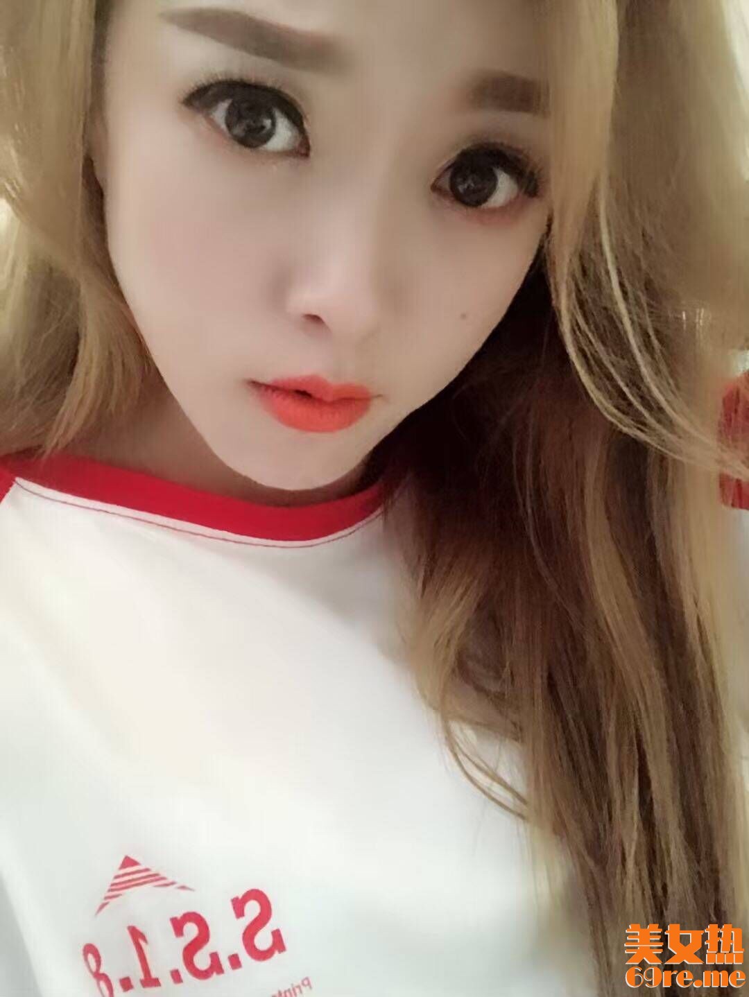 温州lf约呗分享一个自己开发的良家美子的温州qm佳丽性息！